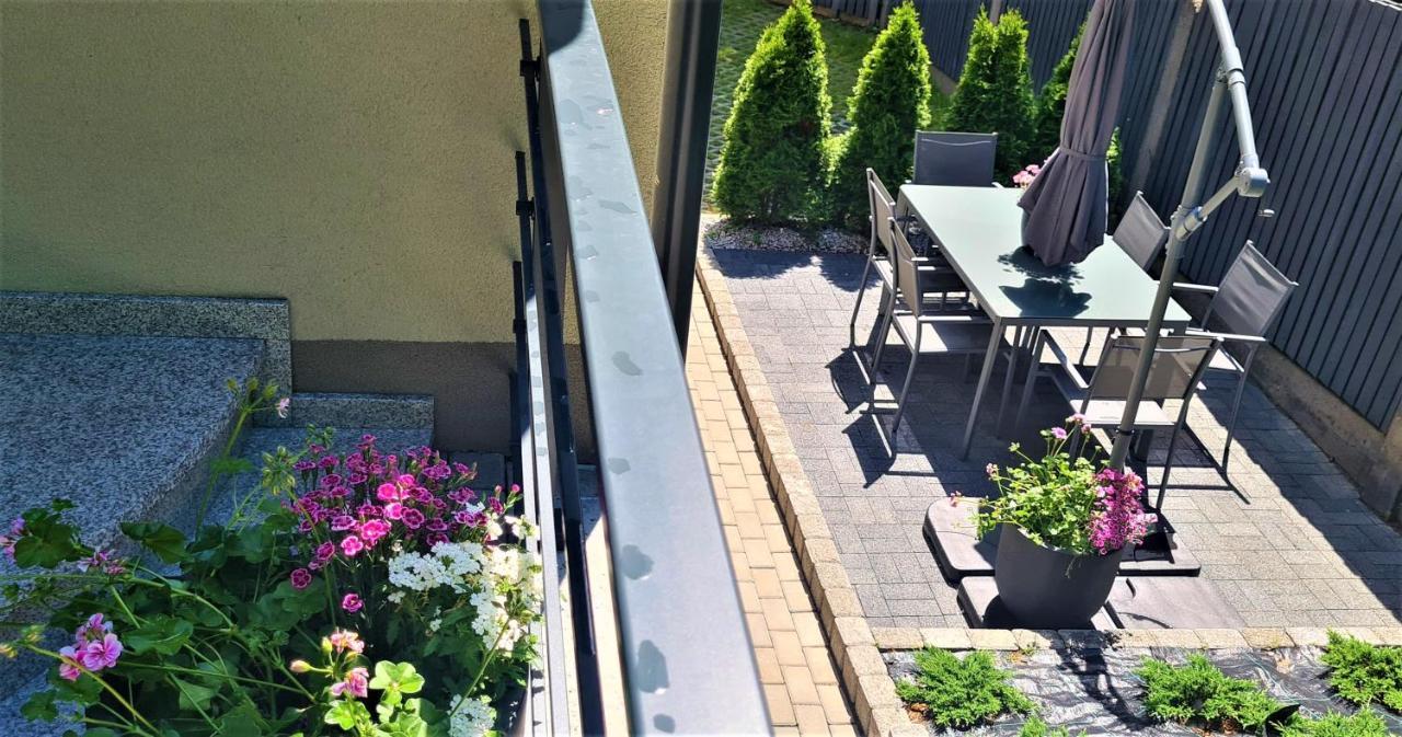 Urban Apartments Premium No 3, Free Private Parking, Self Check-In Chorzów Buitenkant foto